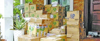 香港紙尿褲成內(nèi)地客掃貨首選 當(dāng)?shù)貒?yán)重缺貨