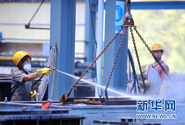 解碼中國經(jīng)濟(jì)半年報：在合理區(qū)間打響經(jīng)濟(jì)轉(zhuǎn)型升級硬仗