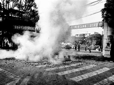 云南落馬副省長(zhǎng)曾被舉報(bào)用公款購(gòu)買(mǎi)家族茶葉(圖)