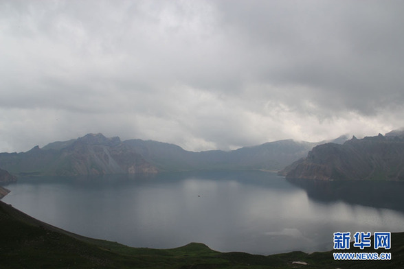 長(zhǎng)春一大學(xué)生拍到疑似長(zhǎng)白山天池“怪獸”照片