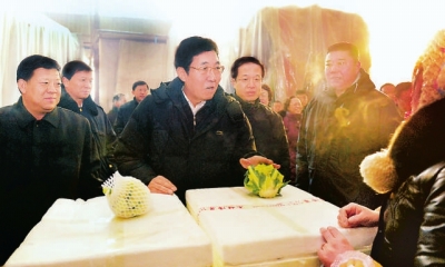 巴音朝魯:解決好百姓“暖、供、安、救、付”問題