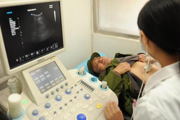 免費體檢關愛老軍人健康