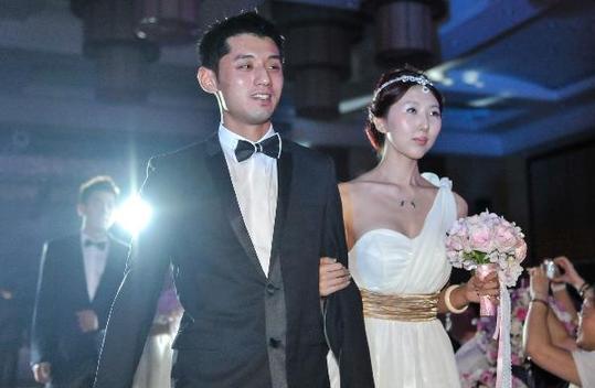 王皓與閆博雅舉行婚禮