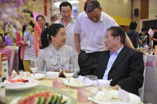 王皓與閆博雅舉行婚禮