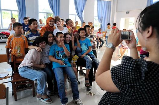 洋學生下鄉(xiāng)支教的“最后一課”