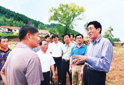 巴音朝魯:把群眾安全放在首位 嚴(yán)防發(fā)生次生災(zāi)害