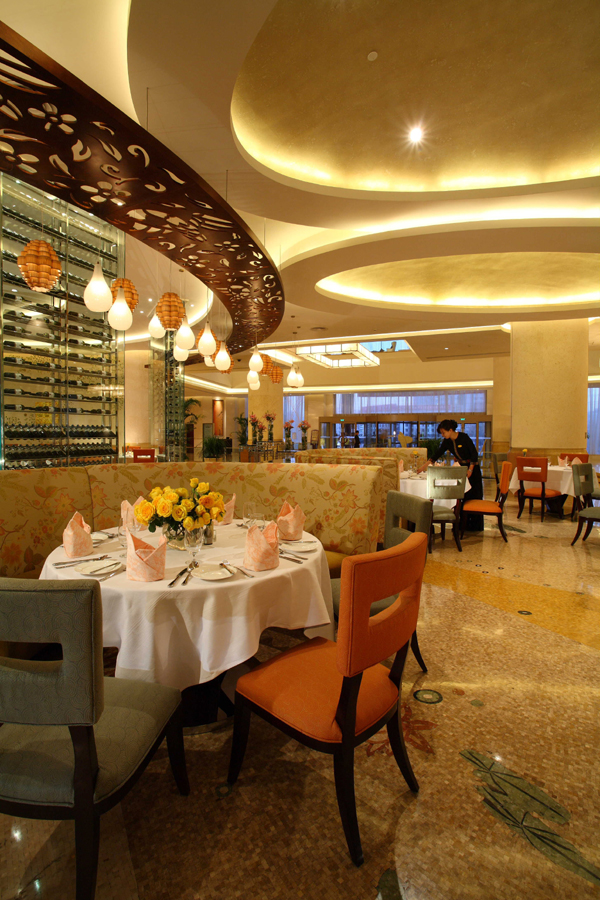 炫動臨下 給你浪漫繽紛自助餐