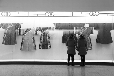 百件滿服亮相省博物院 1月底前市民可免費參觀