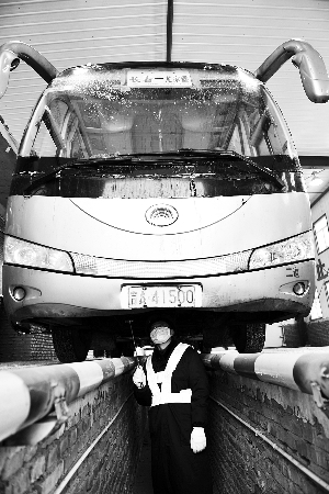 春運(yùn)車輛需持“合格證”上路