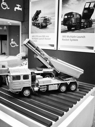 領跑世界:中國SR-5型火箭炮