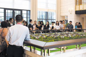 南京20家開發(fā)商慕名參觀金地·佘山天境