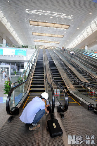 京滬高鐵南京南站通過運前檢查 售票系統(tǒng)啟用