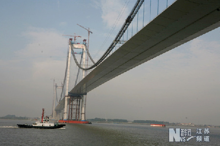 泰州長江大橋成功合龍