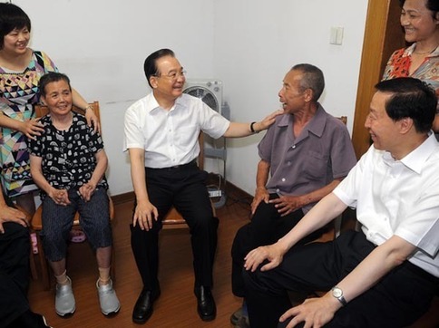 努力實現經濟平穩較快發展——溫家寶在江蘇調研