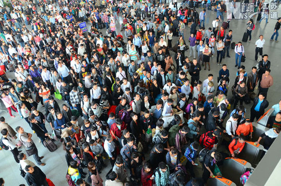 長(zhǎng)假進(jìn)入尾聲 各地迎來旅客返程最高峰