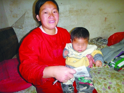 樂(lè)觀媽媽賣魚為子治病　好心網(wǎng)友驅(qū)車雪中送碳