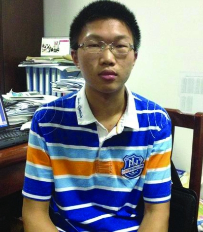 各地市高考狀元現身 江蘇文理考神都是常州女生