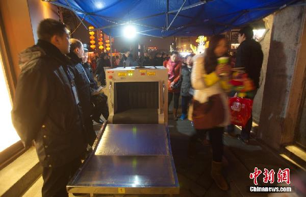 南京夫子廟景區加強安保迎元宵燈會