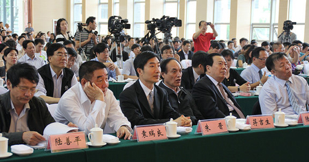 2013兩岸人文對(duì)話學(xué)生品德教育活動(dòng)在南通舉行