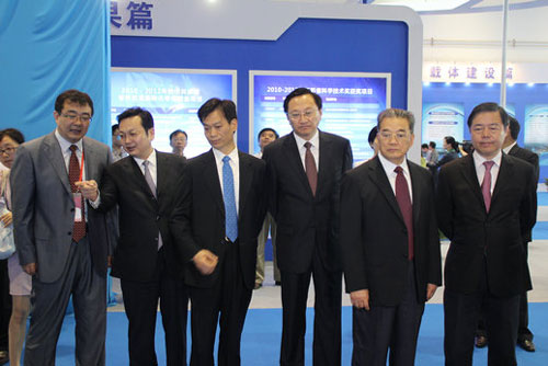 南通戰略性新興產業發展成果展舉辦