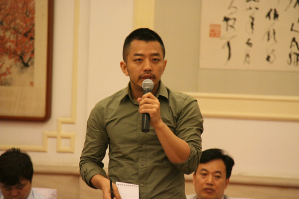 亞洲媒體集體采訪楊衛澤書記