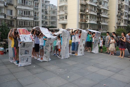 社區(qū)演繹“環(huán)保時(shí)裝秀” 揚(yáng)大學(xué)子將垃圾分類知識(shí)帶進(jìn)社區(qū)
