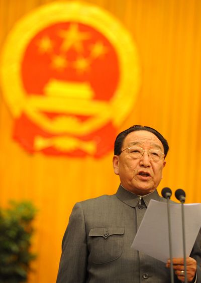 少數民族代表盛裝出席人大會議