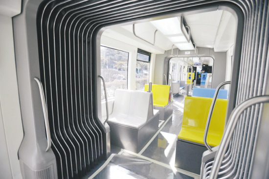 沈陽:中國第一列現(xiàn)代有軌電車