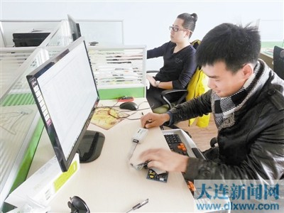 同窗四兄弟牢牢抱團搞研發