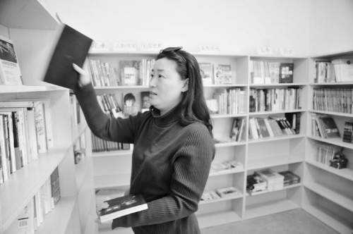 熱心市民開(kāi)公益圖書(shū)館遇冷 投資4萬(wàn)僅迎來(lái)8名讀者