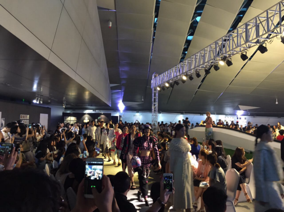 大連工業大學畢業生作品發布展示國際化辦學成果