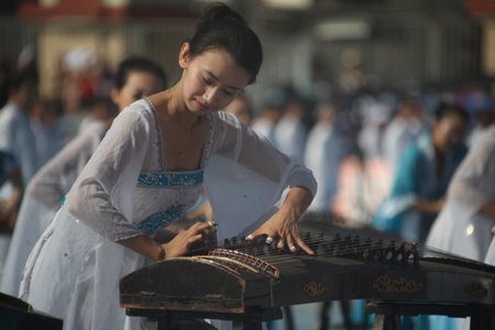 3090名比基尼美女驚現(xiàn)葫蘆島 刷新世界吉尼斯紀錄