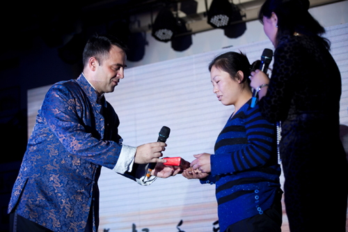 沈陽凱賓斯基飯店舉辦“紅色記憶”年度答謝晚會