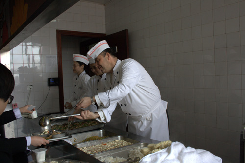 沈陽(yáng)凱賓斯基飯店開(kāi)展防治肺結(jié)核日活動(dòng)