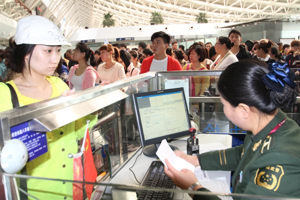 沈陽口岸:呈現“五一”旅游高峰