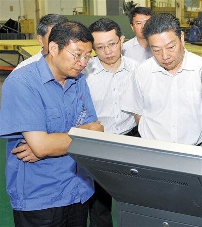 羅陽:用生命詮釋航空情懷(圖)