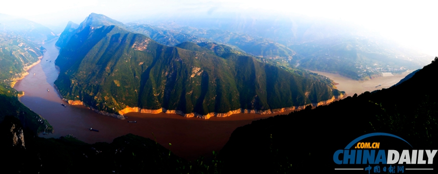 高清組圖：滾滾洪水過三峽