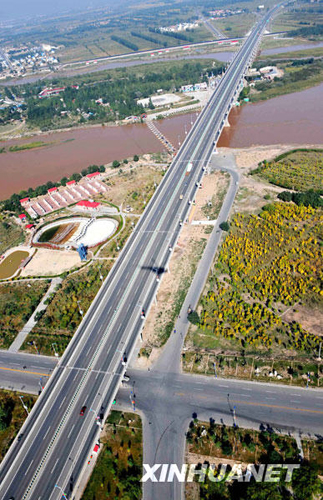 寧夏交通：昔日梗阻閉塞 今朝致富通途