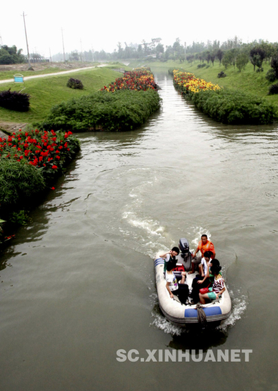 成都雙流：水上花床迷人眼