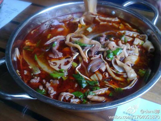 午飯不用愁 吃公司附近的實(shí)惠冒菜