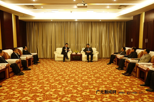 馬華王菲會見中國石油四川銷售公司總經理付斌一行