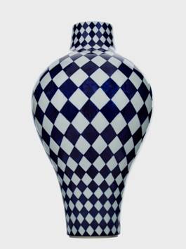 成都當(dāng)代美術(shù)館舉辦知名設(shè)計(jì)師殷九龍個(gè)展