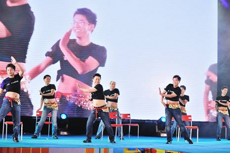 成都IT企業(yè)“霸氣”年會引發(fā)網(wǎng)絡追捧