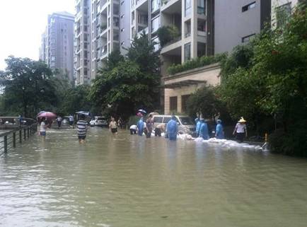 成都溫江區(qū)全力開展抗洪搶險