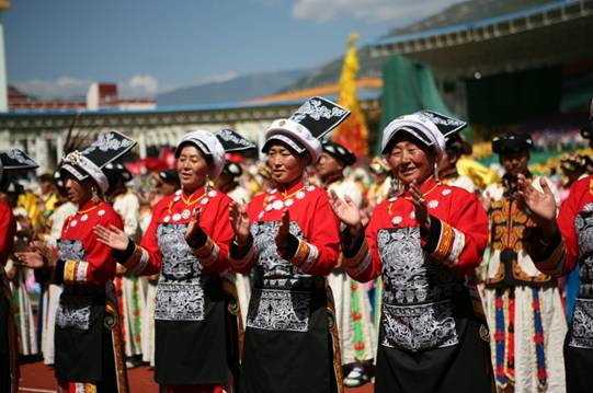阿壩建州60周年慶祝大會今日舉行