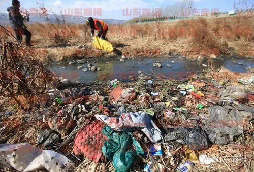 濟南臥虎山水庫成垃圾場 上游農家樂污水流進水庫