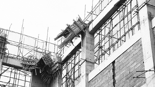 濰坊發生4死2傷建筑事故 一場完全可以避免的事故!