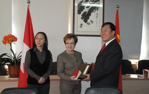 煙臺二中堅持開門辦學為培養國際化人才奠定基礎