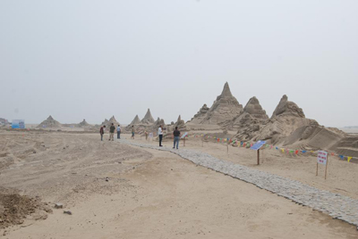 濰坊市首座沙雕公園亮相國(guó)家級(jí)濱海開發(fā)區(qū)