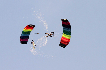 航空體育節(jié)點(diǎn)亮萊蕪